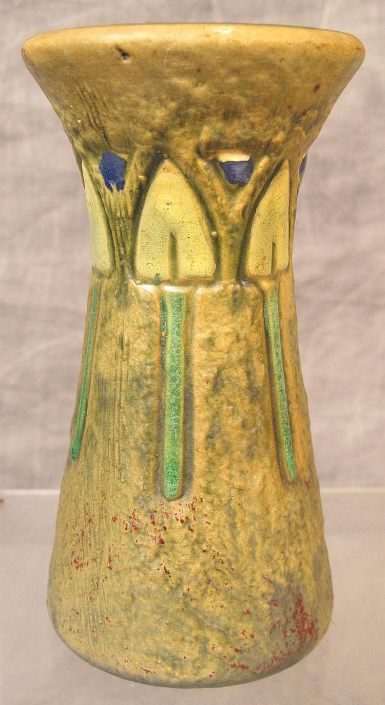 ROSEVILLE POTTERY VASE. Mostique pattern. 6"h.
