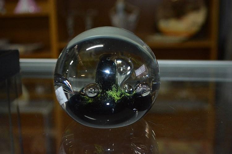 Scottish Caithness art glass paperweight,