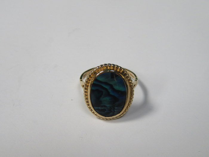 9ct GOLD DRESS RING