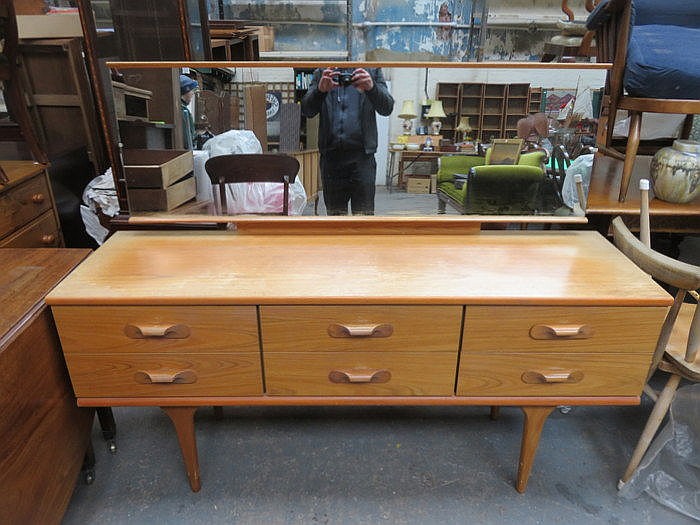 G PLAN STYLE DRESSING TABLE