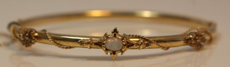 14KT YELLOW GOLD & OPAL LADIES BANGLE BRACELET