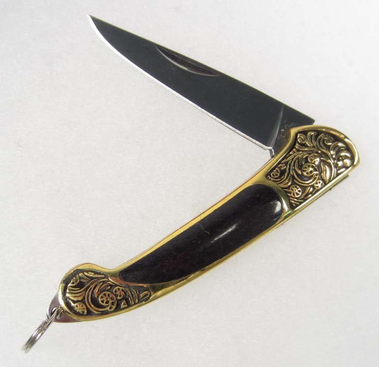 2221 - colt fancy brass folding knife