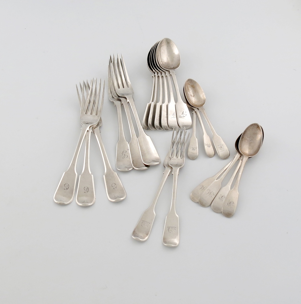 A mixed lot of silver Fiddle pattern flatware