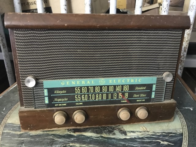 General Electric Vintage Radio