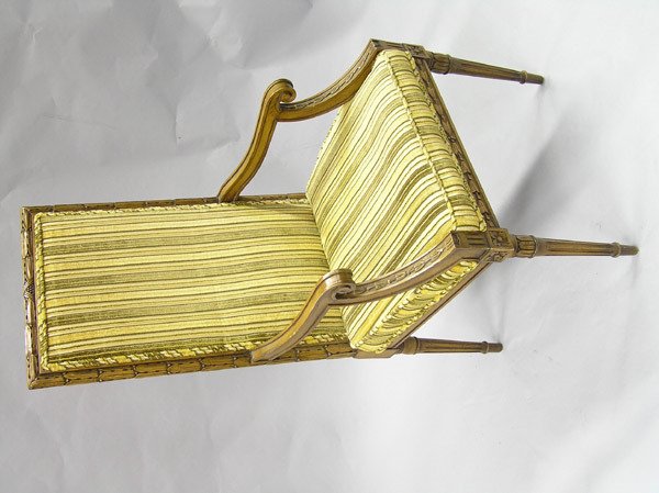 6119: Louis XVI style armchairs