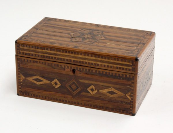 6484: American 19th century folk art box