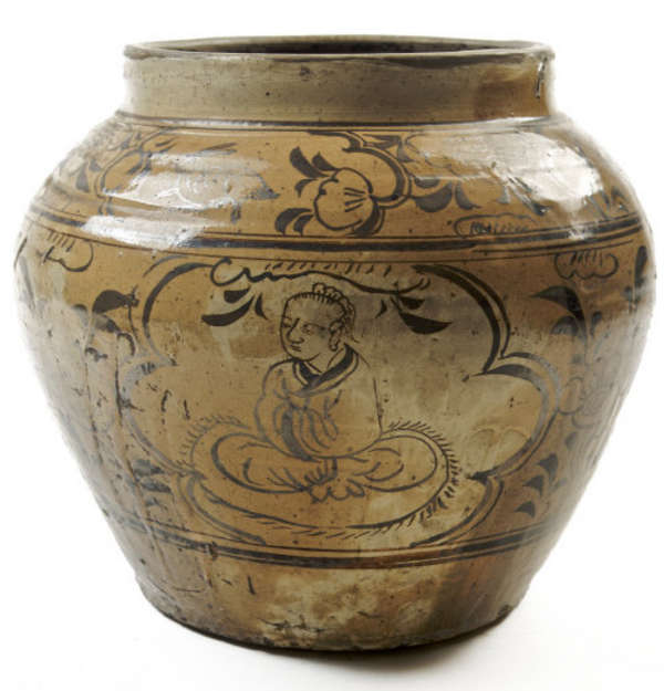 A CHINESE CHIZHOU-TYPE MING STYLE POTTERY VASE, 20th Century, decorated