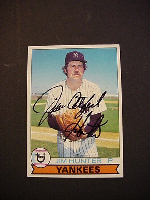 2058: Jim Catfish Hunter Autographed Baseball Card: