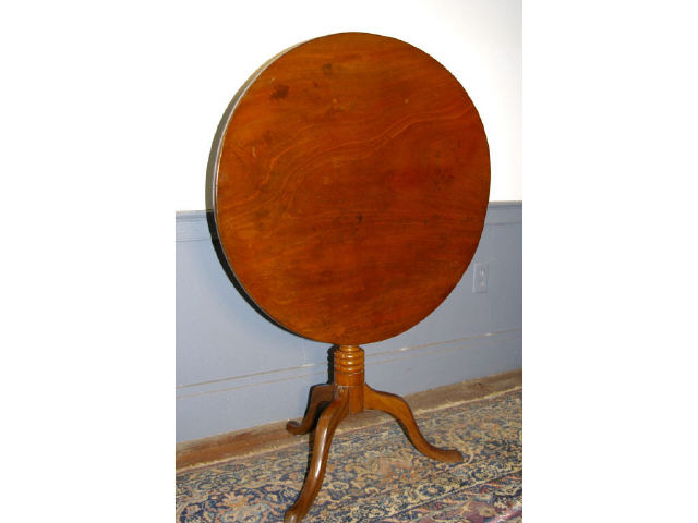 ANTIQUE MAHOGANY TILT TOP TABLE