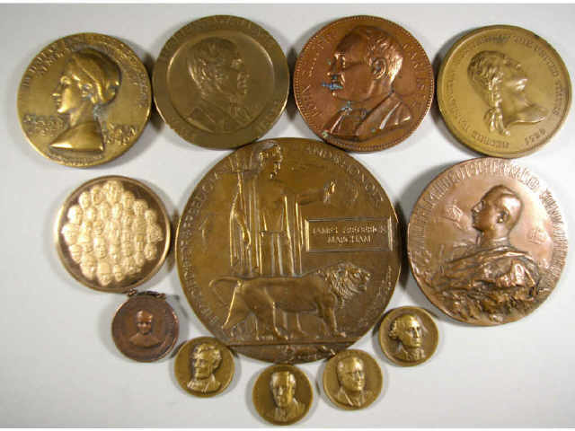 GROUP OF TWELVE BRONZE & METAL MEDALS