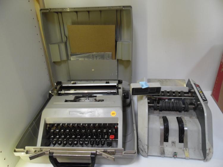 OLIVETTI STUDIO 45 PORTABLE TYPEWRITER WITH CASE & CURRENCY COUNTER - 3RD PARTY SHIPPING AVAILABLE