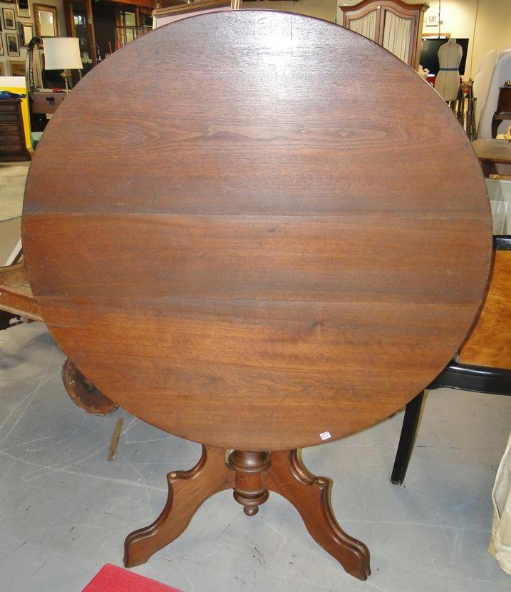 Walnut Victorian tilt top table