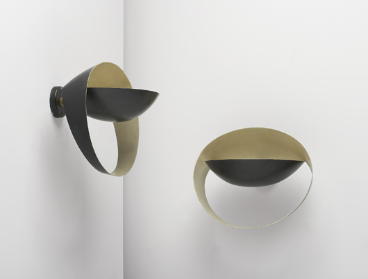 A fine pair of "Grand Saturne" wall sconces, Ca. 1955 – Serge Mouille