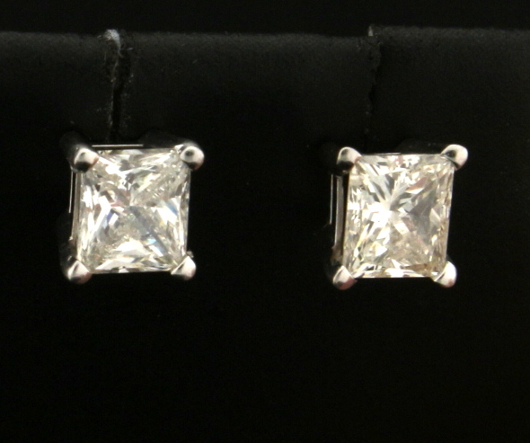 1.2ct TW Princess Cut Diamond Stud Earrings