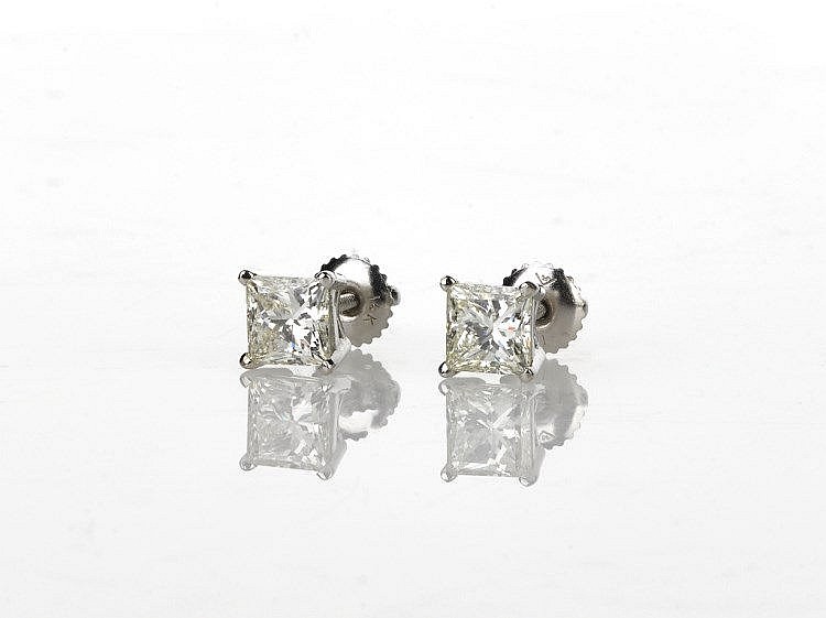 Princess Cut Diamond Stud Earrings