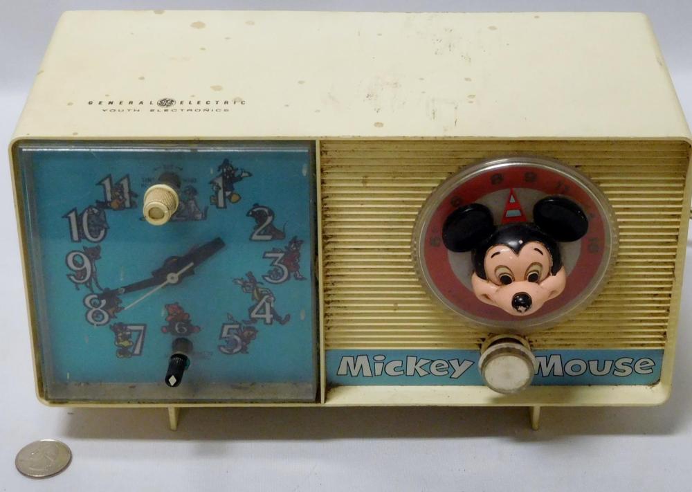 Vintage 1970's Mickey Mouse Radio / Alarm Clock - General Electric Model C2419A