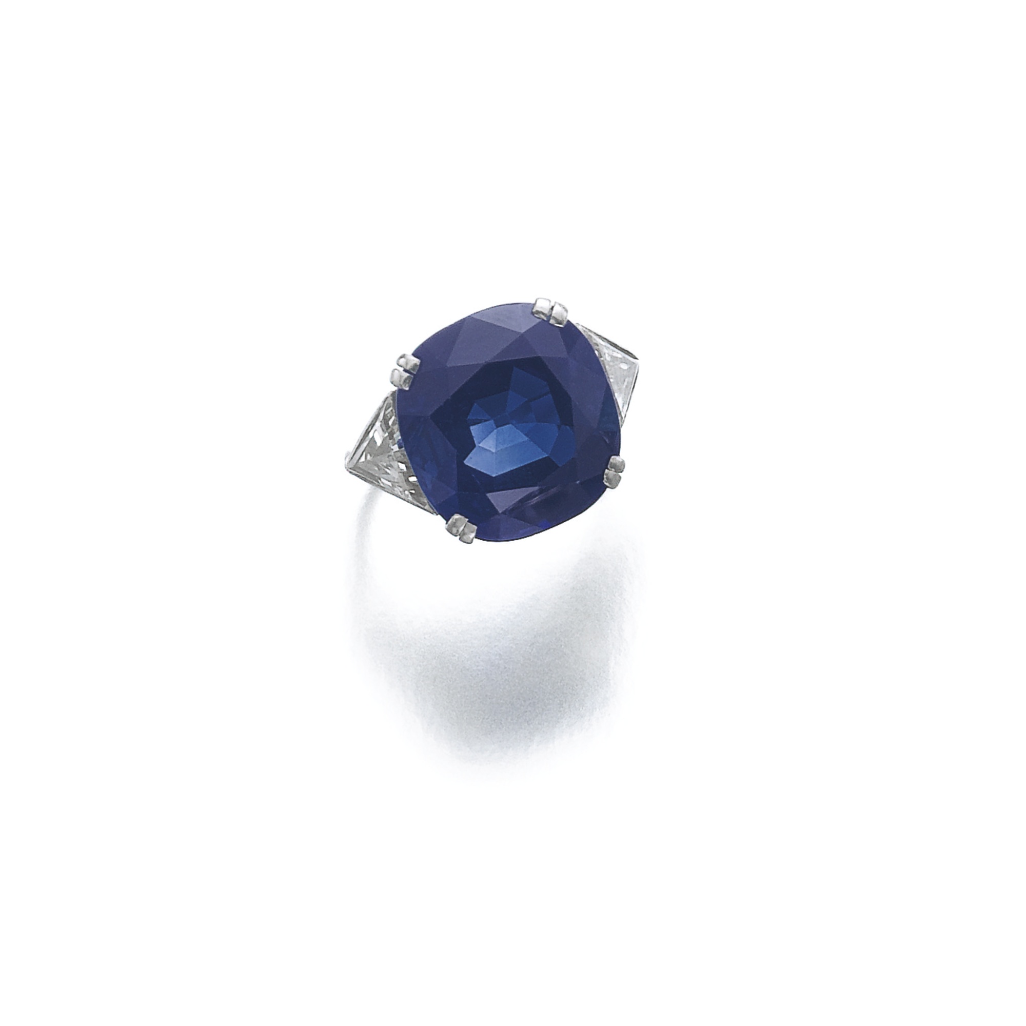 Impressive sapphire and diamond ring, chaumet, 1929