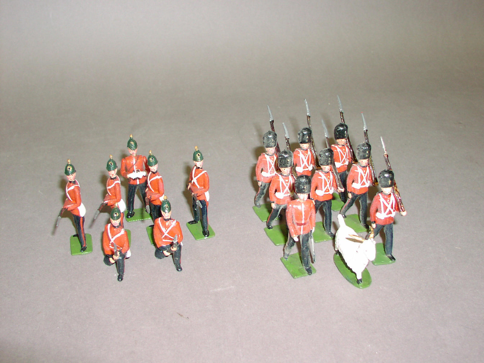Britains set 17, Somerset Light Infantry 16