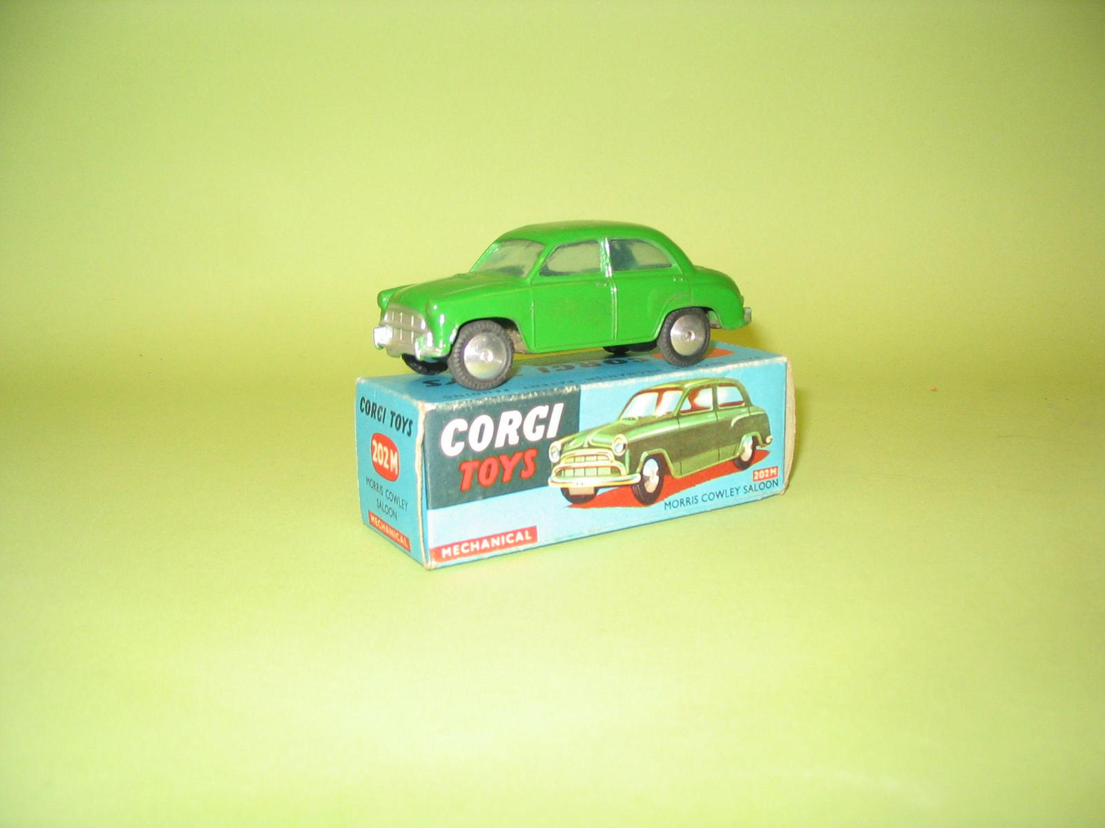Corgi 202M Morris Cowley Saloon