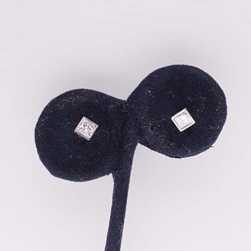 A pair of princess-cut diamond earstuds