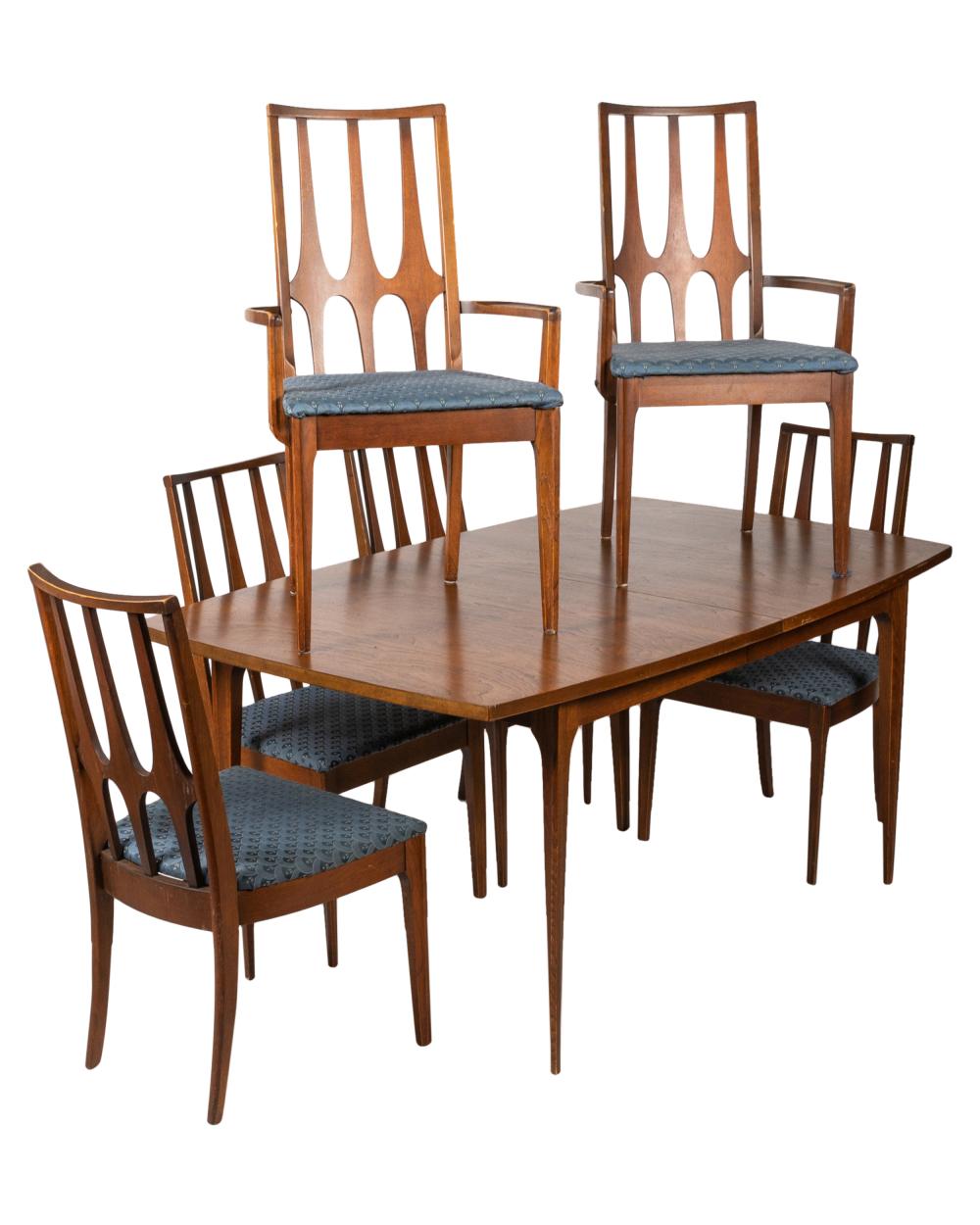Broyhill Brasilia - Dining Table and Chairs