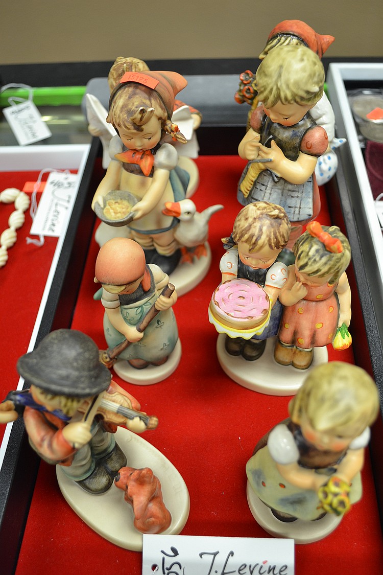 Lot Of 8 Goebel M.J. Hummel Porcelain Figurines