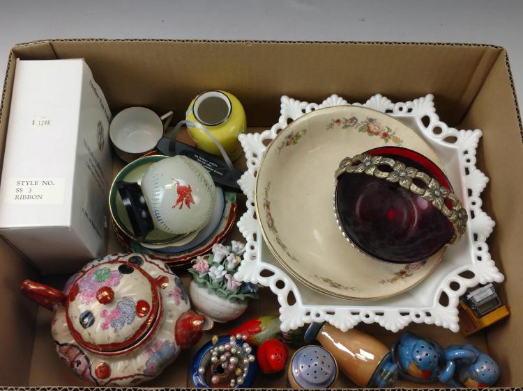 Assorted Porcelain & Ceramic Accessories Lot