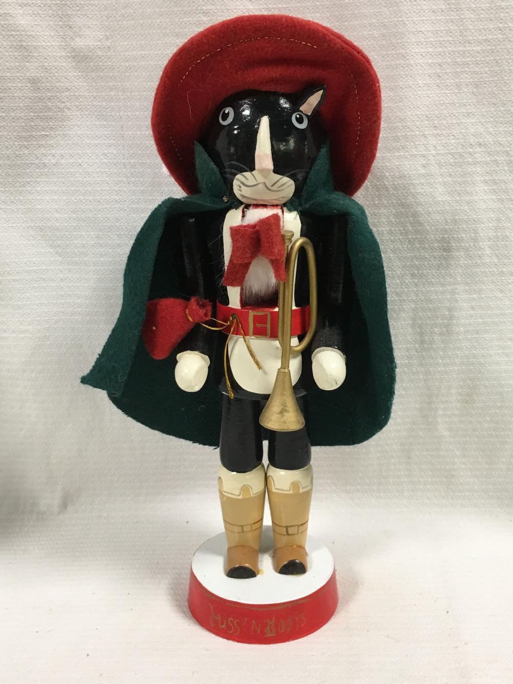 Kurt S. Adler Nutcracker, Puss'n'boots