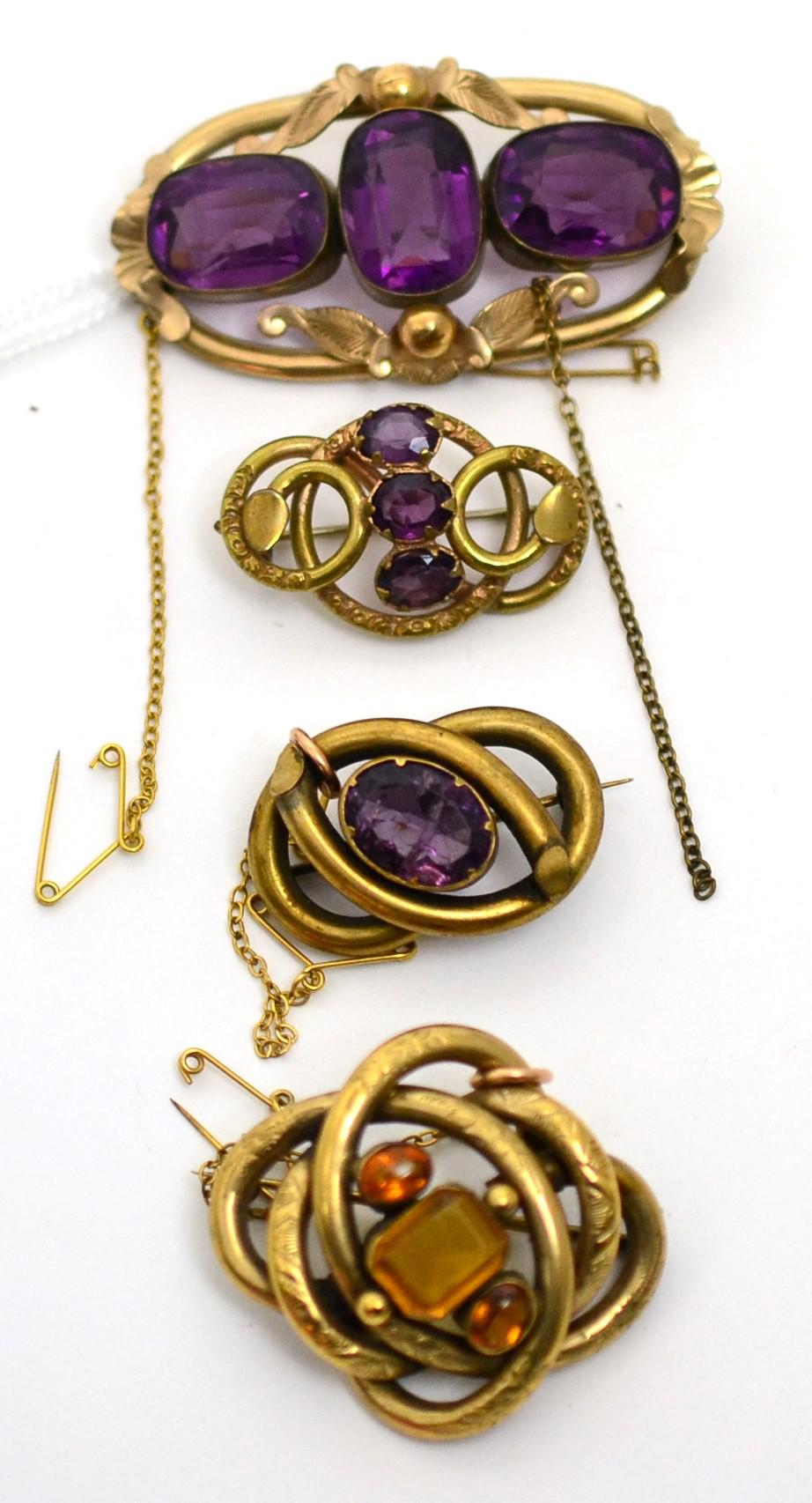Four Victorian paste set brooches