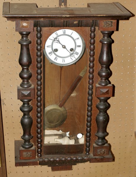 091390: VIENNESE WALNUT REGULATOR CLOCK