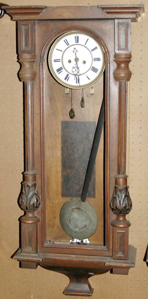 091384: VIENNESE WALNUT REGULATOR CLOCK