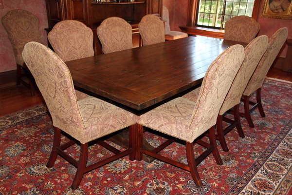 HICKORY CHAIR 'MARLBORO' TABLE & DINING CHAIRS