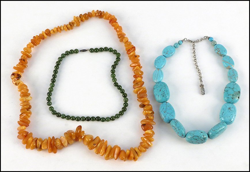 Graduated baltic amber necklace.