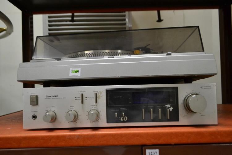 A VINTAGE PIONEER AMPLIFIER AND A VINTAGE AKAI TURNTABLE