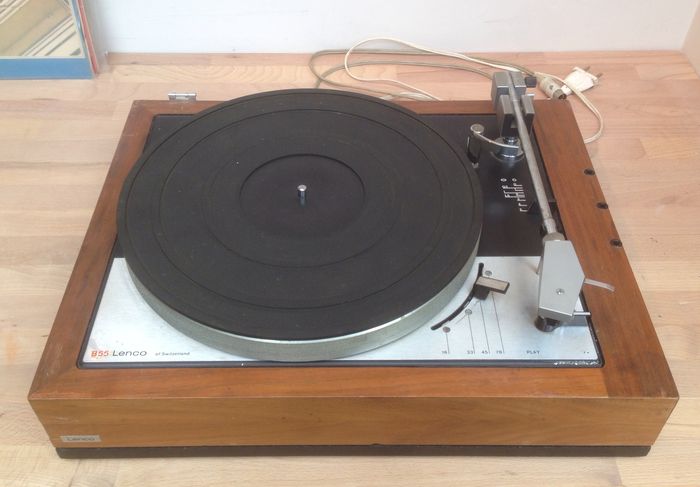 Lenco B55 record player