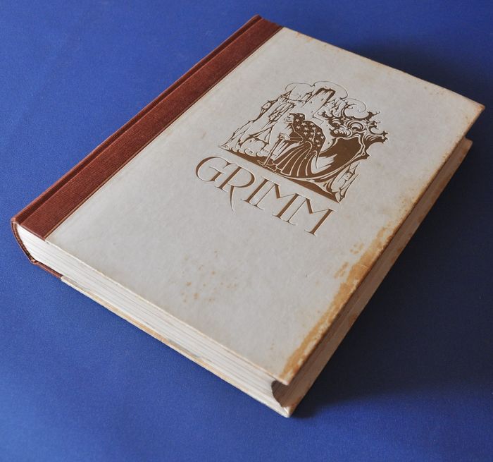 Illustrated Books; Anton Pieck - Grimm's Fairy Tales