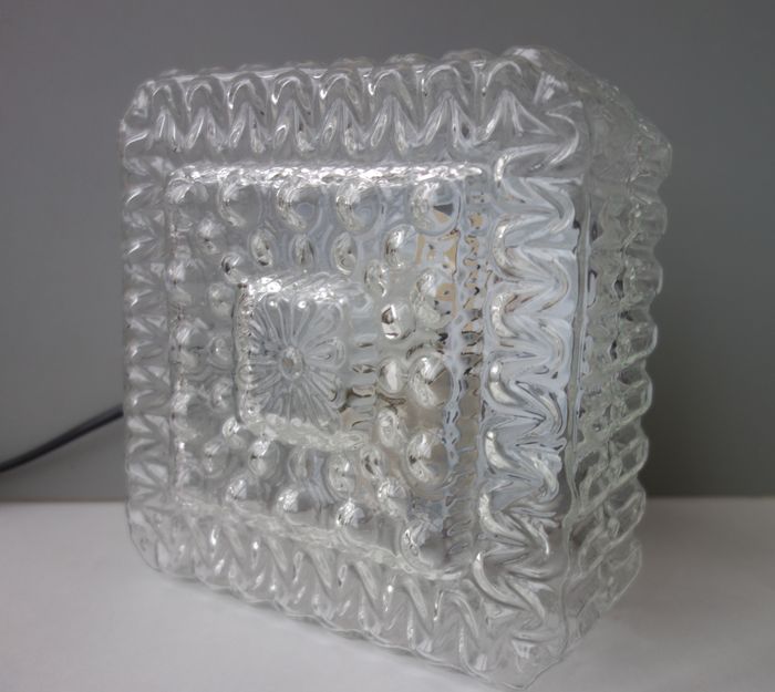Plafondlamp in geslepen glas en metaal