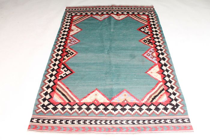 Ancient Oriental Carpet Kelim Shiraz Kilim handmade Carpet 120x180cm