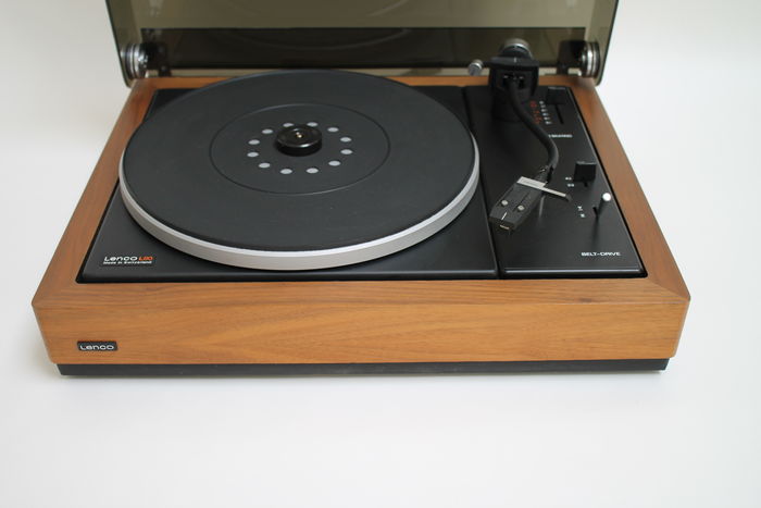 LENCO L-80 turntable Swiss made