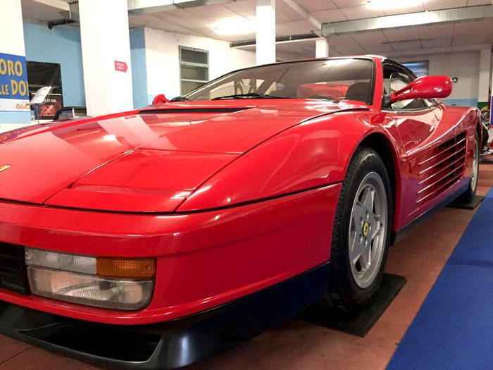 Ferrari - Testarossa - 1988