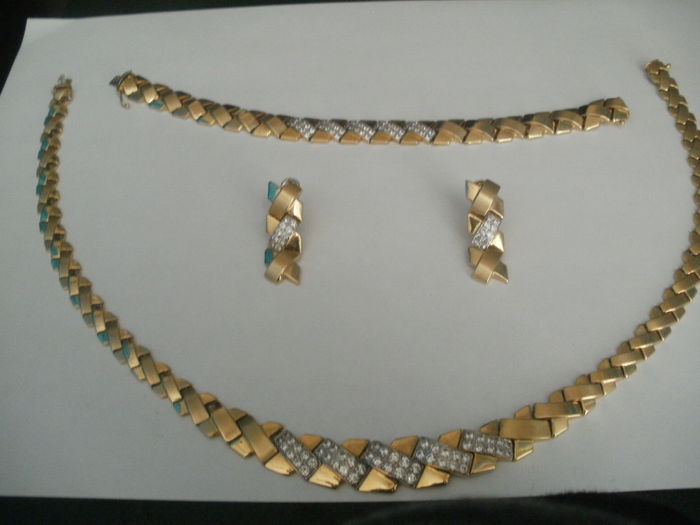 18kt gold jewellery set