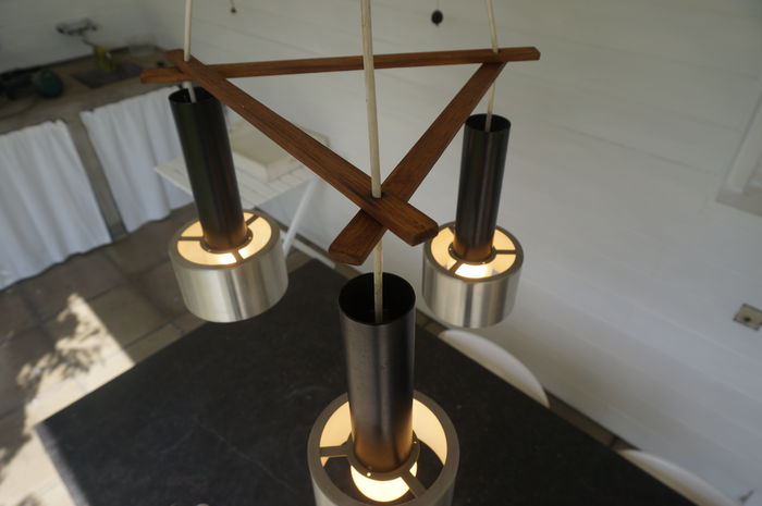 Pendant lamp with 3 lamps - wood and aluminium