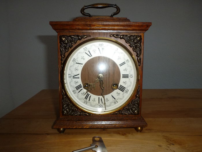 Oak table clock - 1960s/1970s