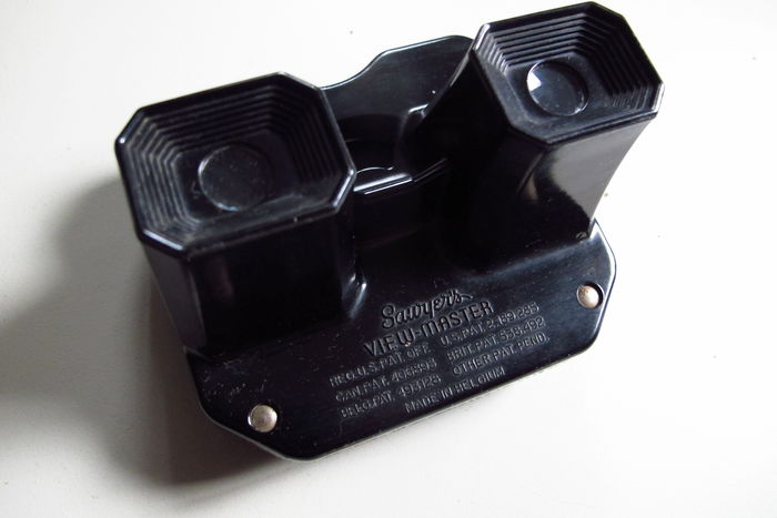 Sawyer's View-Master bakelite with collection of 50 original reels