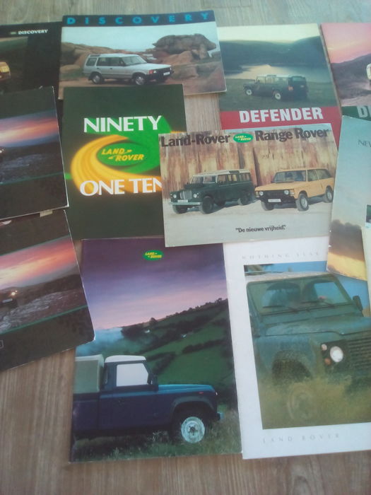 15x Old Land Rover Brochures --> 90/110 / Defender / Discovery -- Mostly UK Brochures