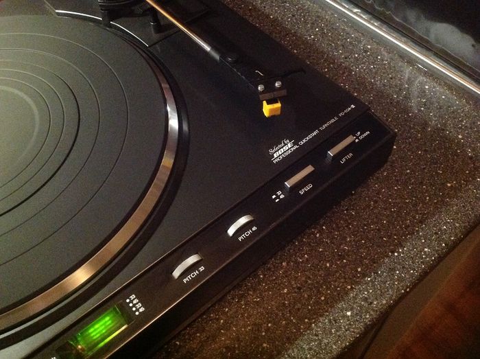 BOSE 604-III professional quickstart turntable