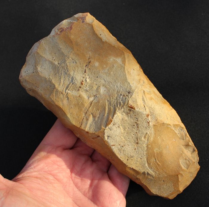 Neolithic flint axe - 17.5 cm