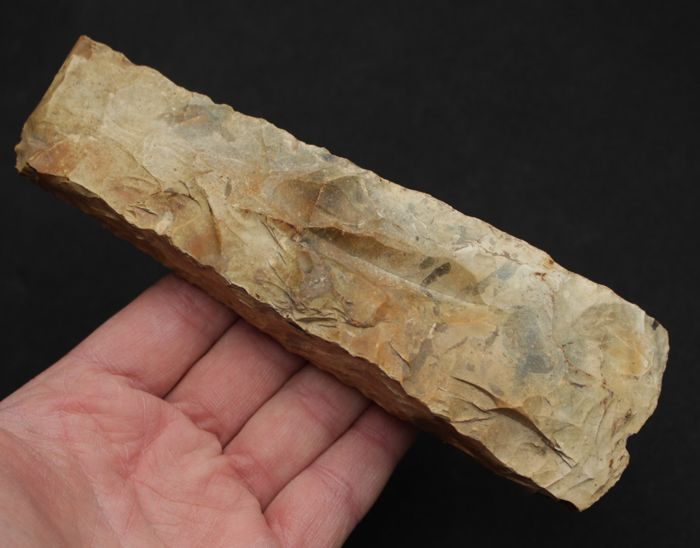 Neolithic flint axe - 17.5 cm