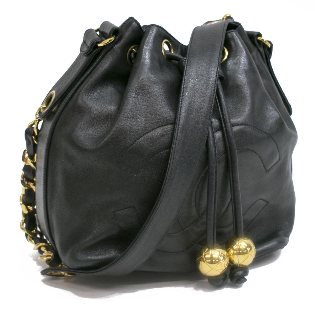 CHANEL BLACK LEATHER DRAWSTRING BUCKET BAG