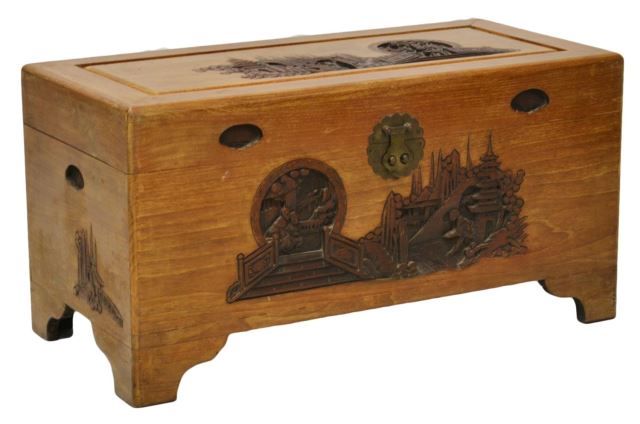 DIMINUTIVE CHINESE CAMPHOR WOOD TRUNK
